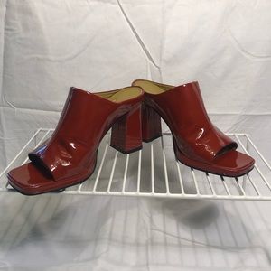 Enzo Angiolini size 7 rusty orange heeled mule